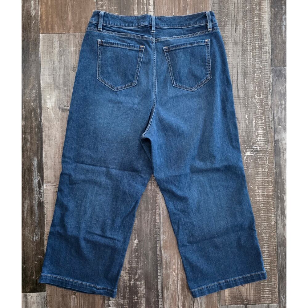 Lane Bryant Midrise Wide Leg Crop Blue Jeans Size 14 - Picture 2 of 8